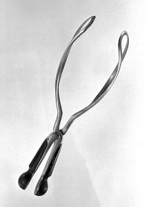 1630_Invention of the forceps